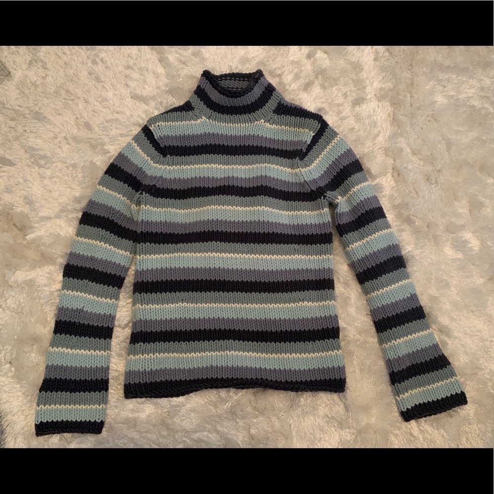 Gap knitted sweater